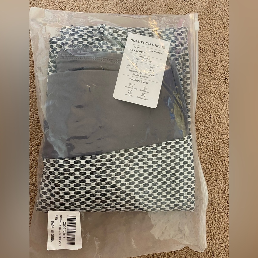 New TikTok Leggings Size Medium